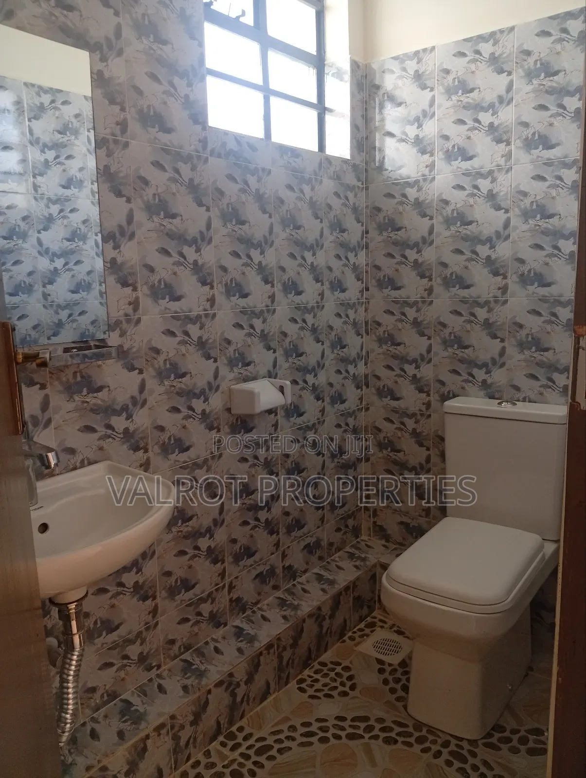 4bdrm Bungalow in Kiserian for sale