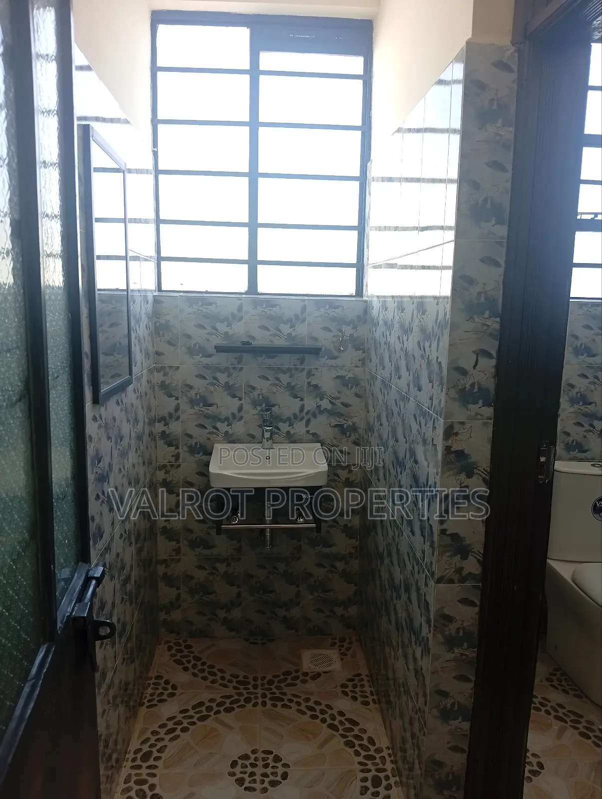 4bdrm Bungalow in Kiserian for sale