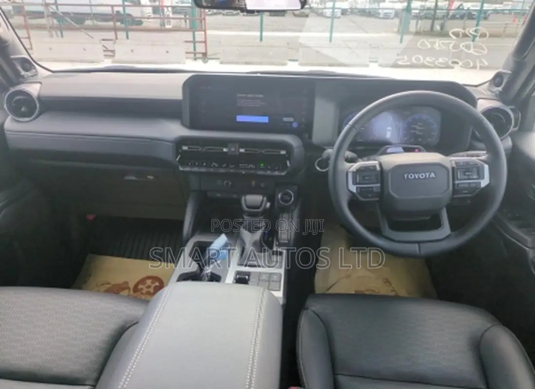 New Toyota Land Cruiser LC250 2025 White