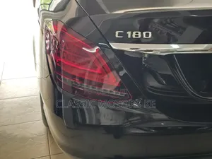 Mercedes-Benz C180 2019 Black