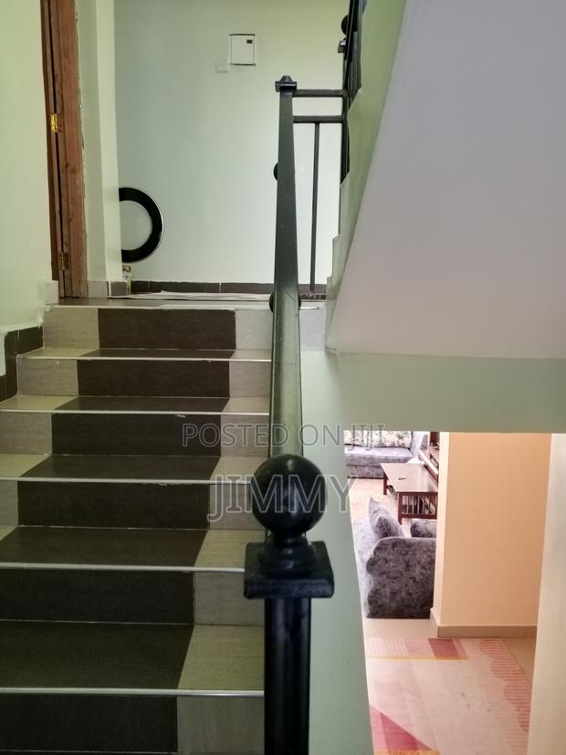 5bdrm House in Gateway Mall Area for sale - main view
