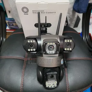 Easy to Install Achieve Real Time Remote Viewing CCTV Triple Lens 4g