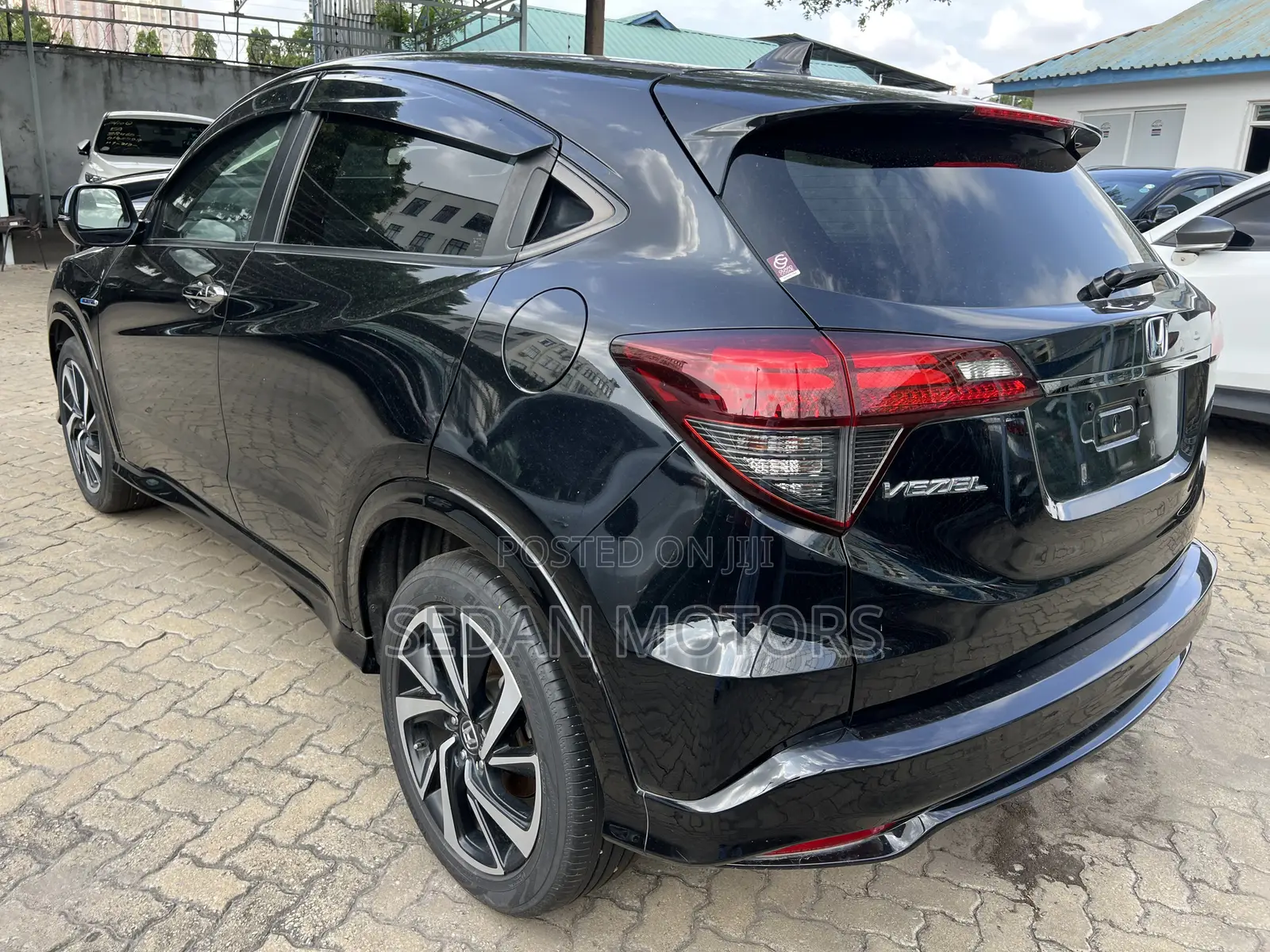 Honda Vezel 2019 Matt Black