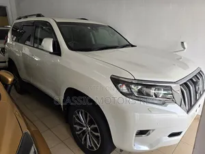 Toyota Land Cruiser Prado 2.8 2019 White
