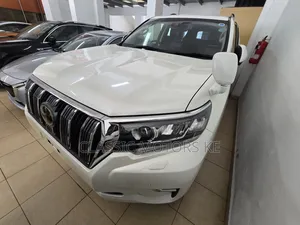 Toyota Land Cruiser Prado 2.7 2019 White