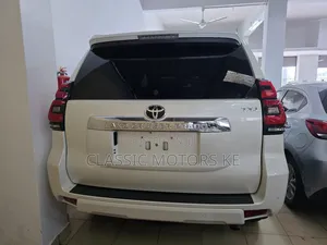 Toyota Land Cruiser Prado 2.7 2019 White