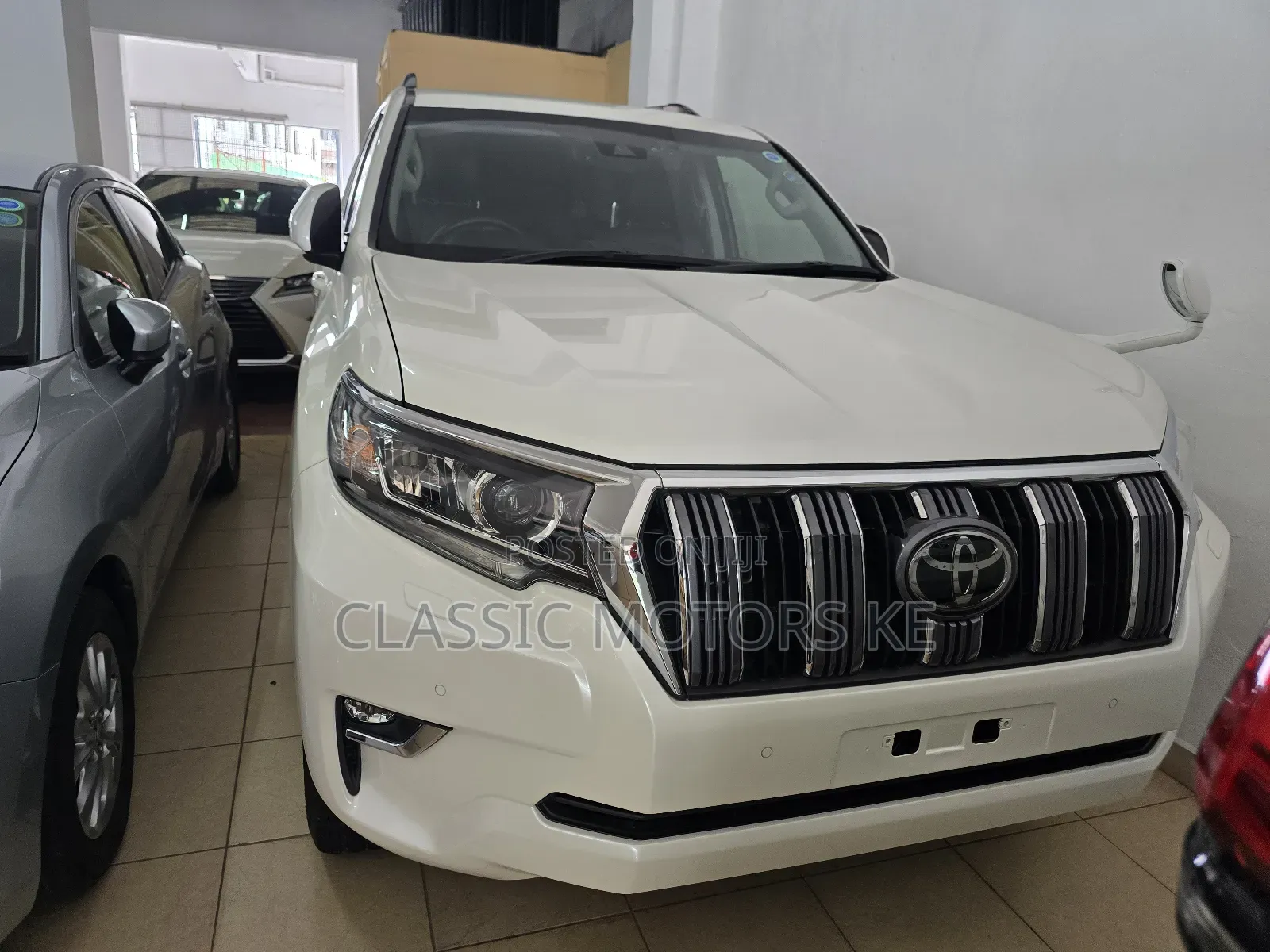 Toyota Land Cruiser Prado 2.7 2019 White