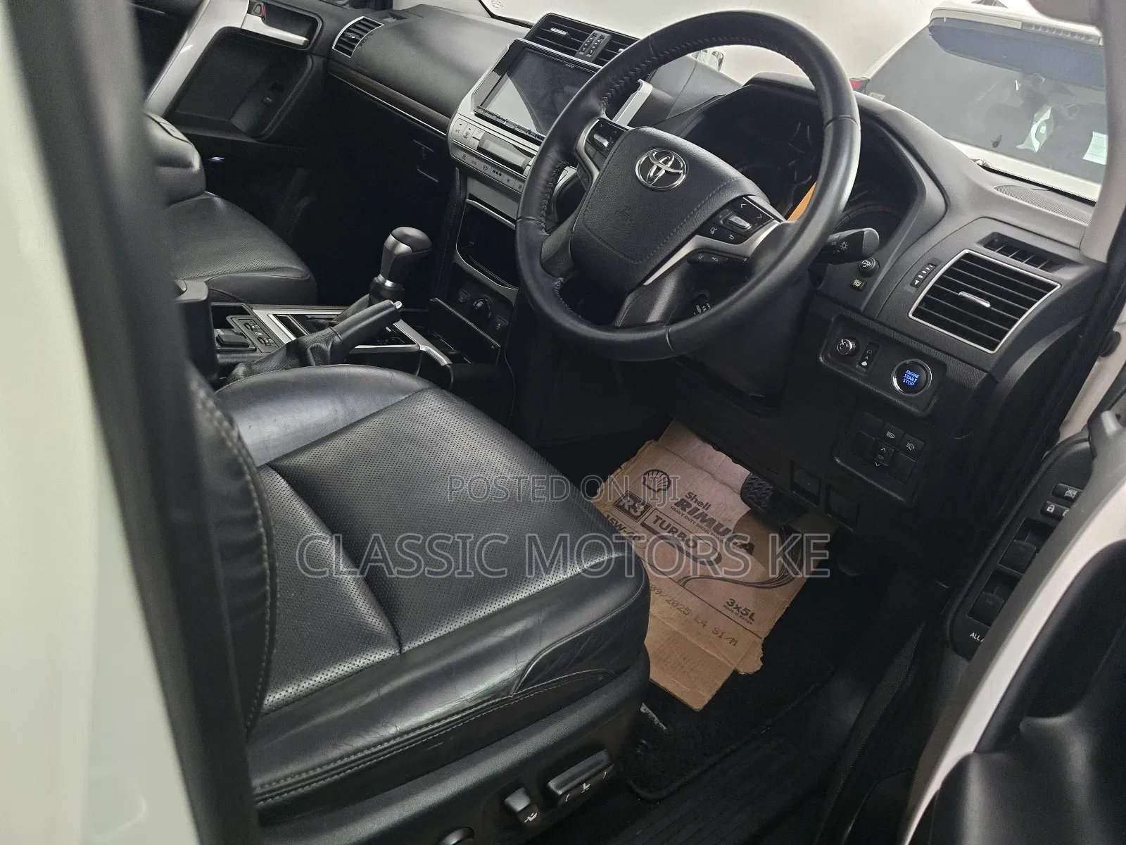 Toyota Land Cruiser Prado 2.7 2019 White