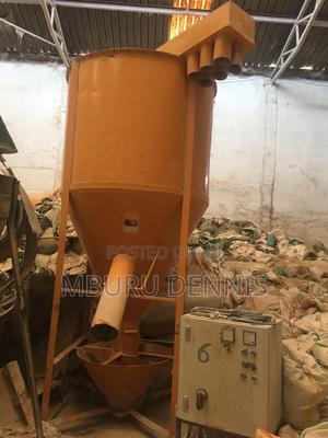 Vertical Feed Mixer - main view