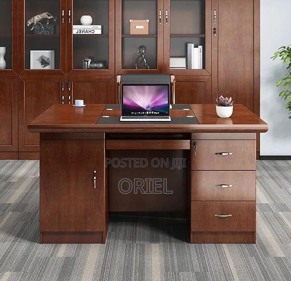 Office Desk : 1400mm Mahogany Finish Executive Office Desk