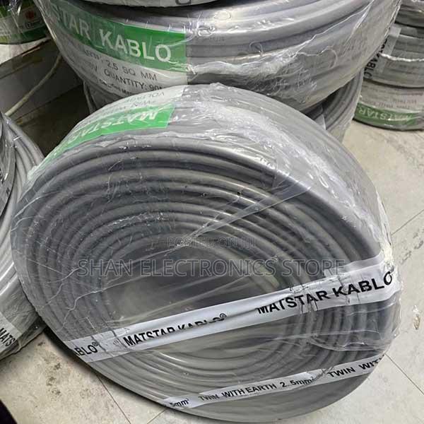 300v/500v 90m *2.5mm Twin With Earth PVC Insulated Electrical Cable