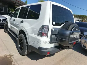 Mitsubishi Pajero V80 3.2 DI-D 2019 White