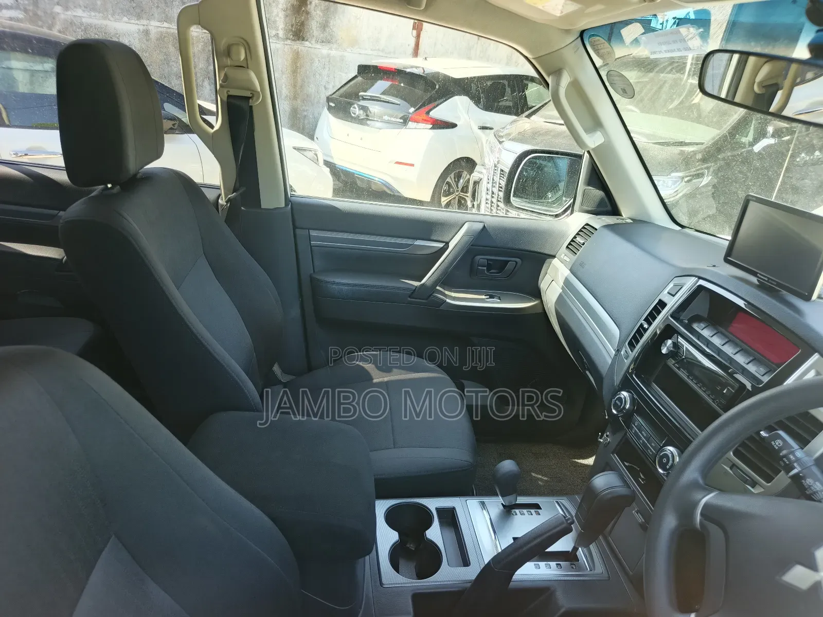 Mitsubishi Pajero V80 3.2 DI-D 2019 White