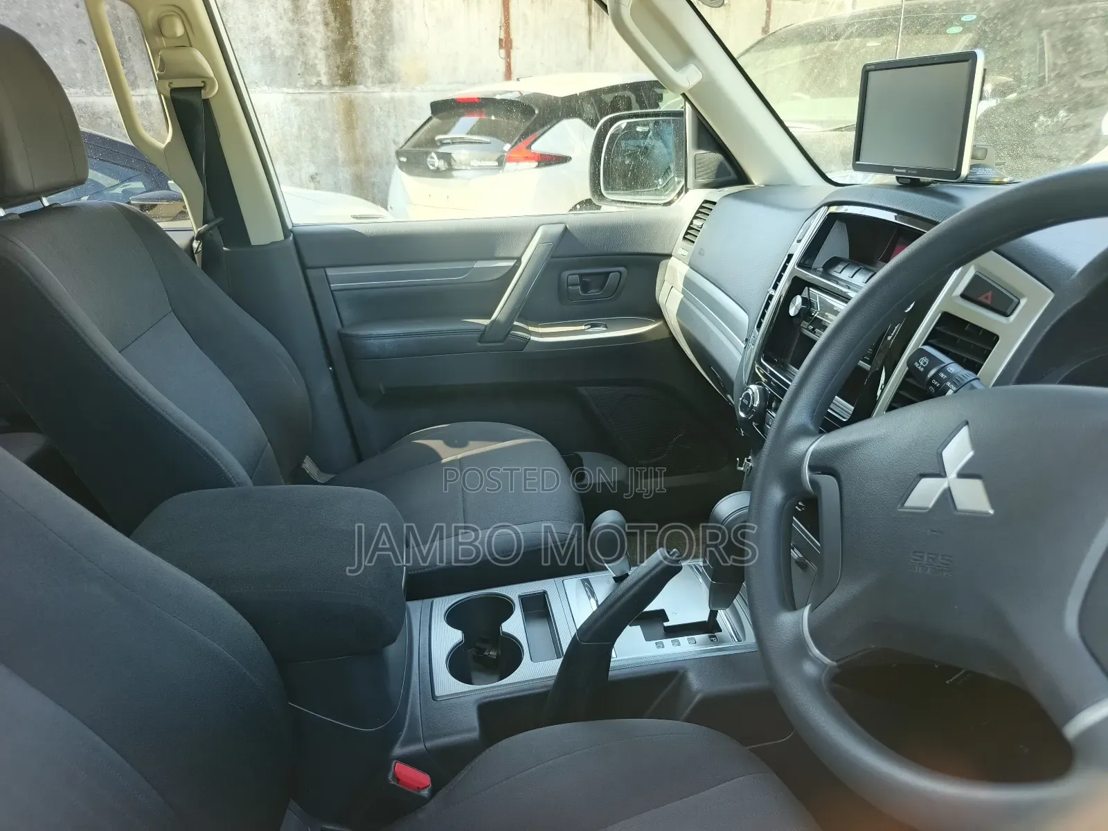 Mitsubishi Pajero V80 3.2 DI-D 2019 White