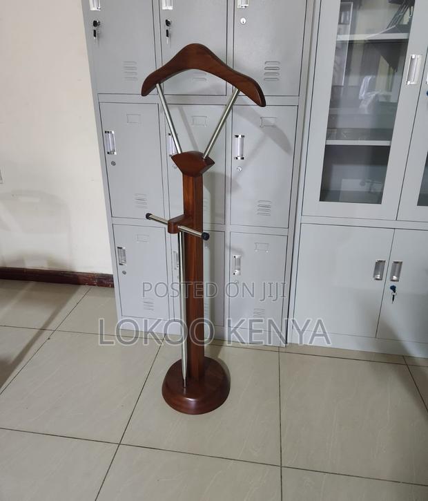 Coat Hanger; Modern Executive Boss Office Coat Hanger - thumbnail 6