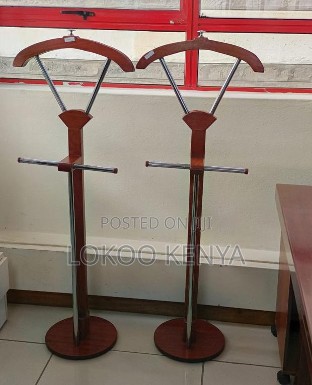 Coat Hanger; Modern Executive Boss Office Coat Hanger - thumbnail 10