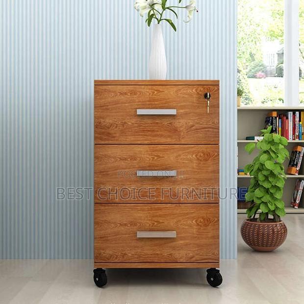 Office Cabinets; Executive Brown 3-Drawer Office Storage Cabinet - thumbnail 5