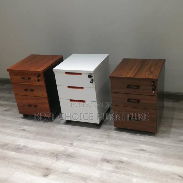 Office Cabinets; Executive Brown 3-Drawer Office Storage Cabinet - thumbnail 8