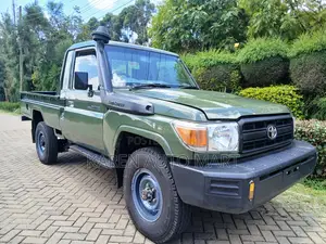 Toyota Land Cruiser 79 Series 2016 Green