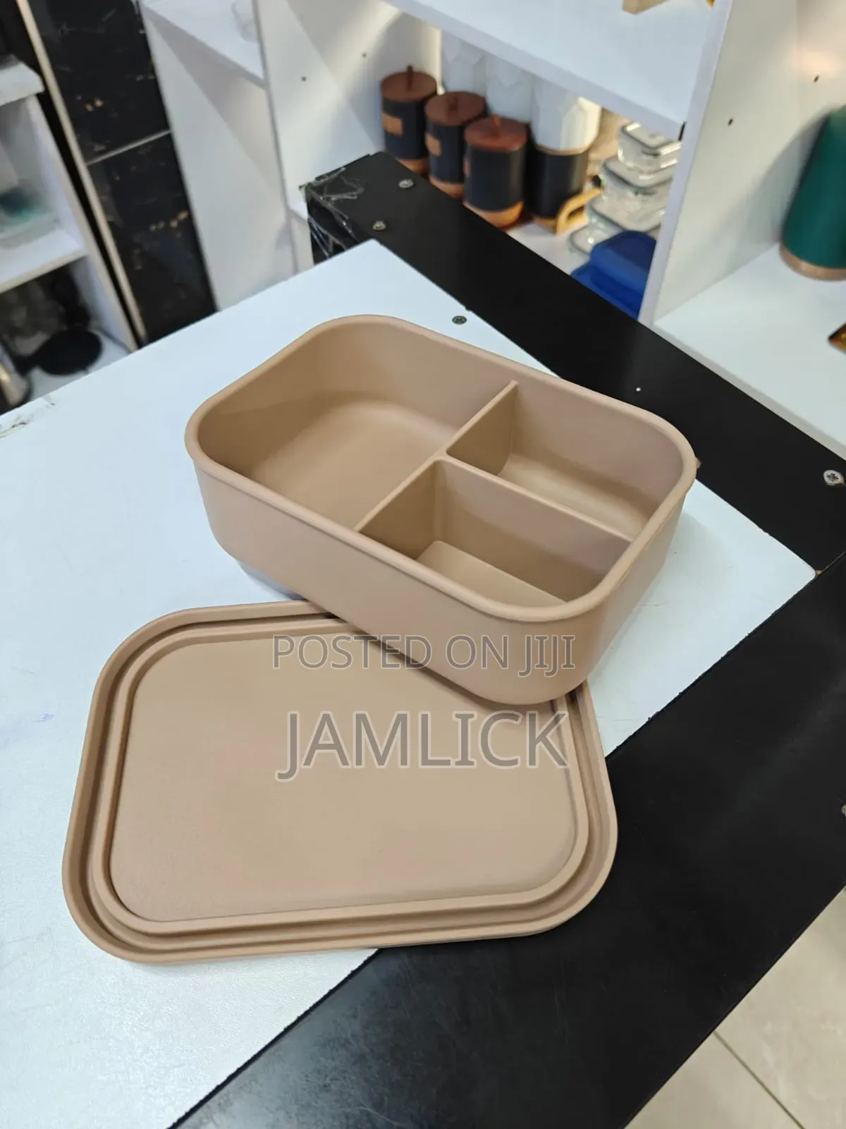 Partitioned Leak-Proof Silicone Lunch Box – Av