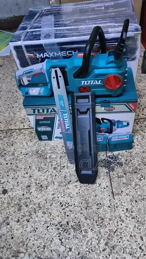 Total 40v Cordless Chainsaw