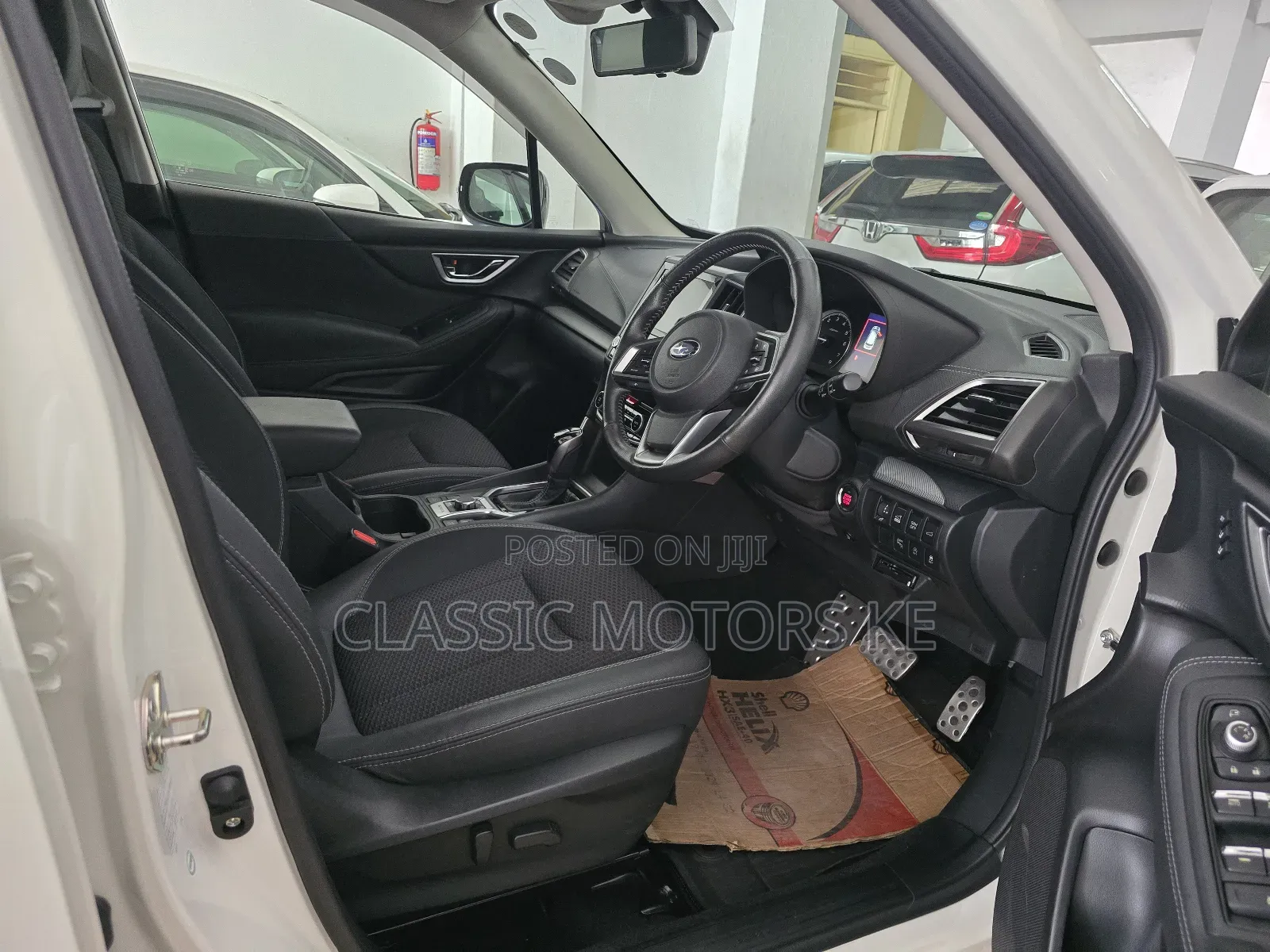 Subaru Forester Premium AWD 2019 White