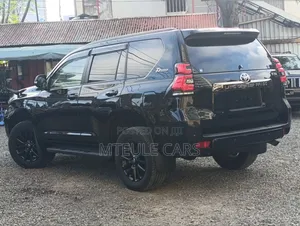 Toyota Land Cruiser Prado 2.8 2021 Black