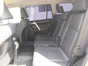 Toyota Land Cruiser Prado 2.8 2019 Gray