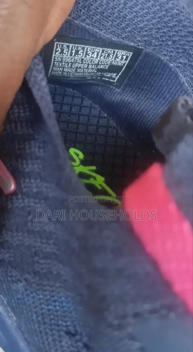 Girl's Sneakers -Size 34 - thumbnail 3