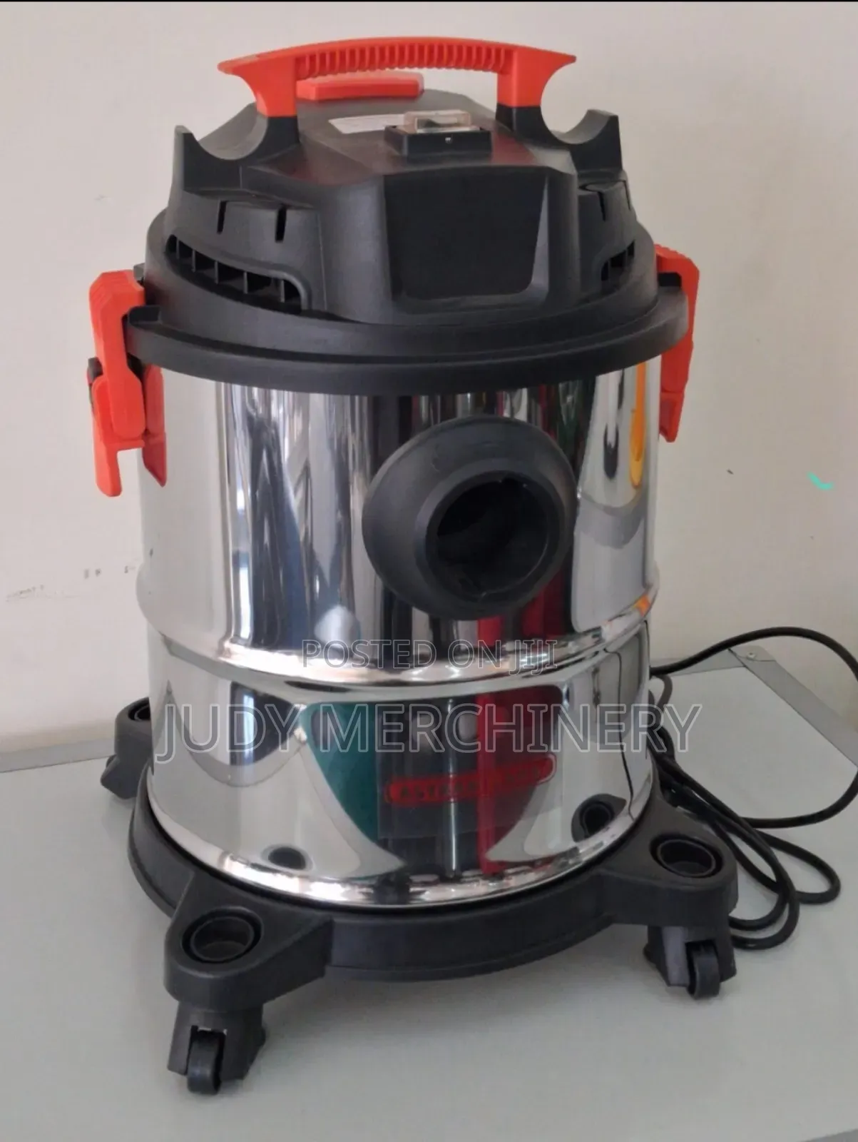 Astramilano Wet and Dry Vacuum Cleaner