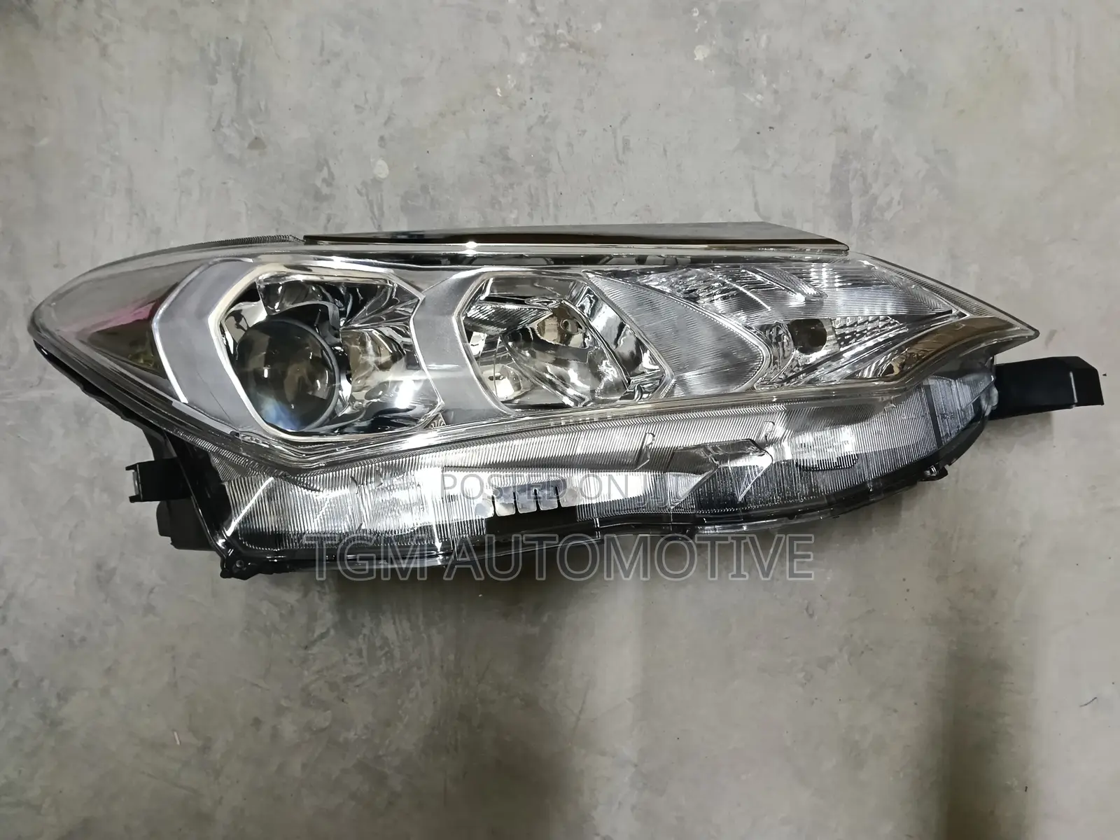 Head Lamp Axio 2017 Right