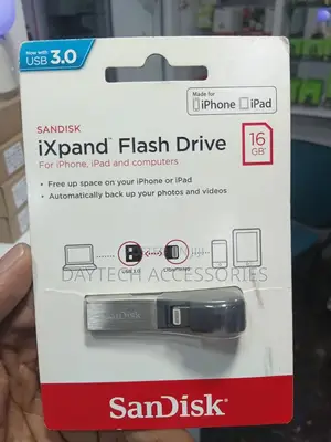 16 Gb Sandisk Ixpand Flash Drive for iPhones, iPads, and Computers.