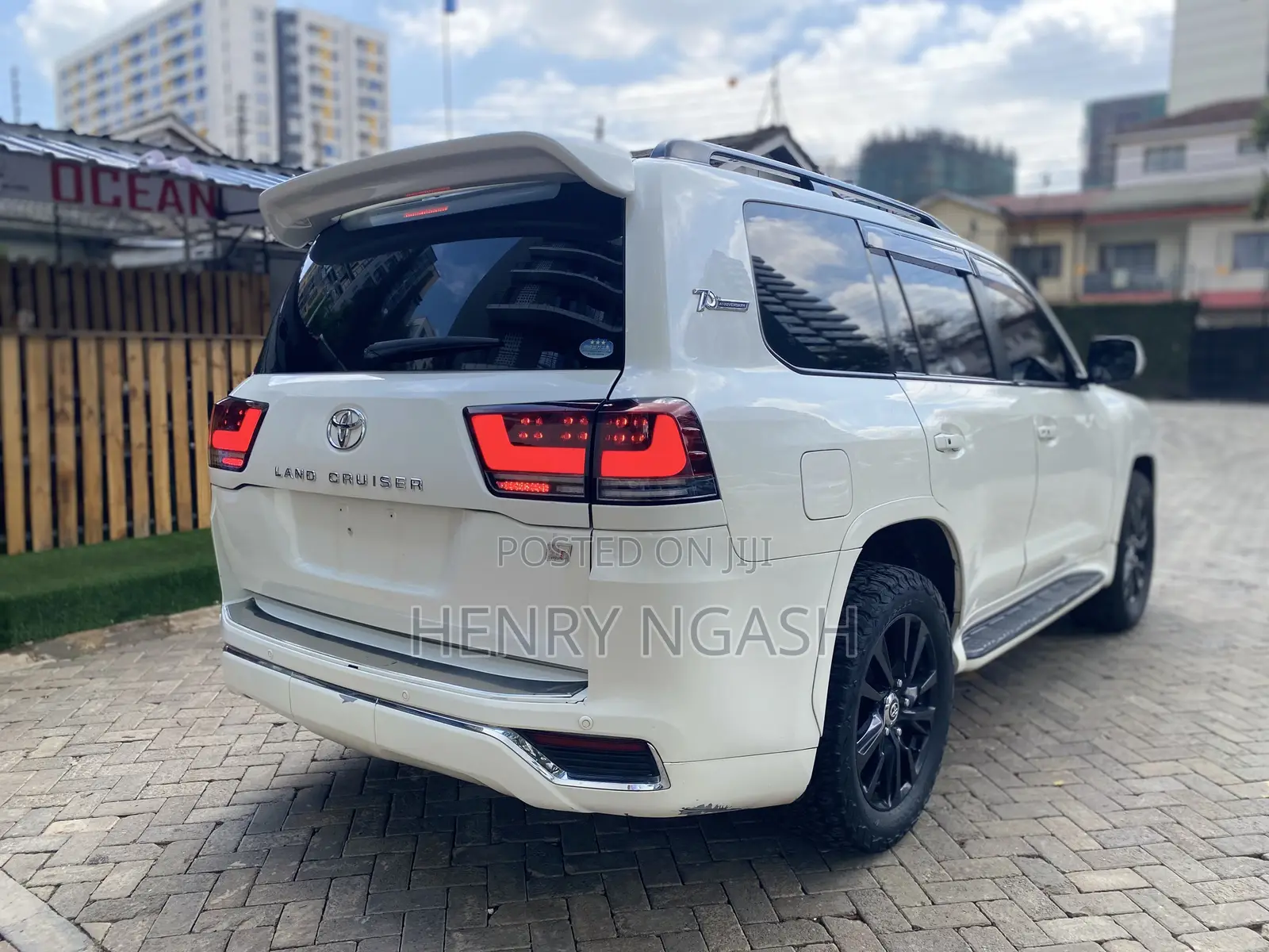 Toyota Land Cruiser 2015 White