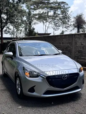 Mazda Demio 2018 Silver