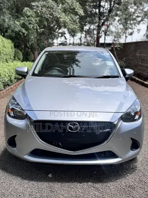 Mazda Demio 2018 Silver