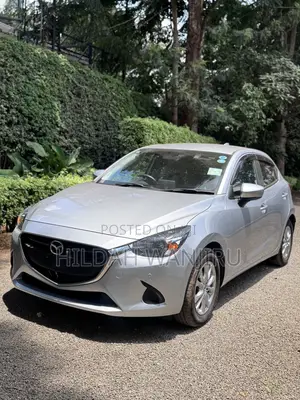 Mazda Demio 2018 Silver
