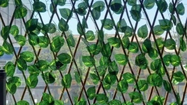 Unique Decor Green Fence - main view