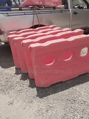 Water Fillable Plastic Barriers
