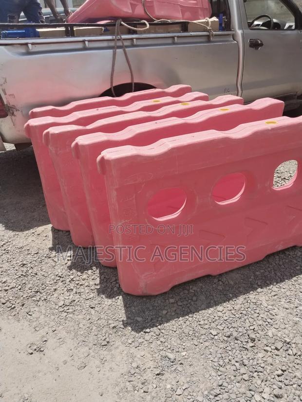 Water Fillable Plastic Barriers - thumbnail 2