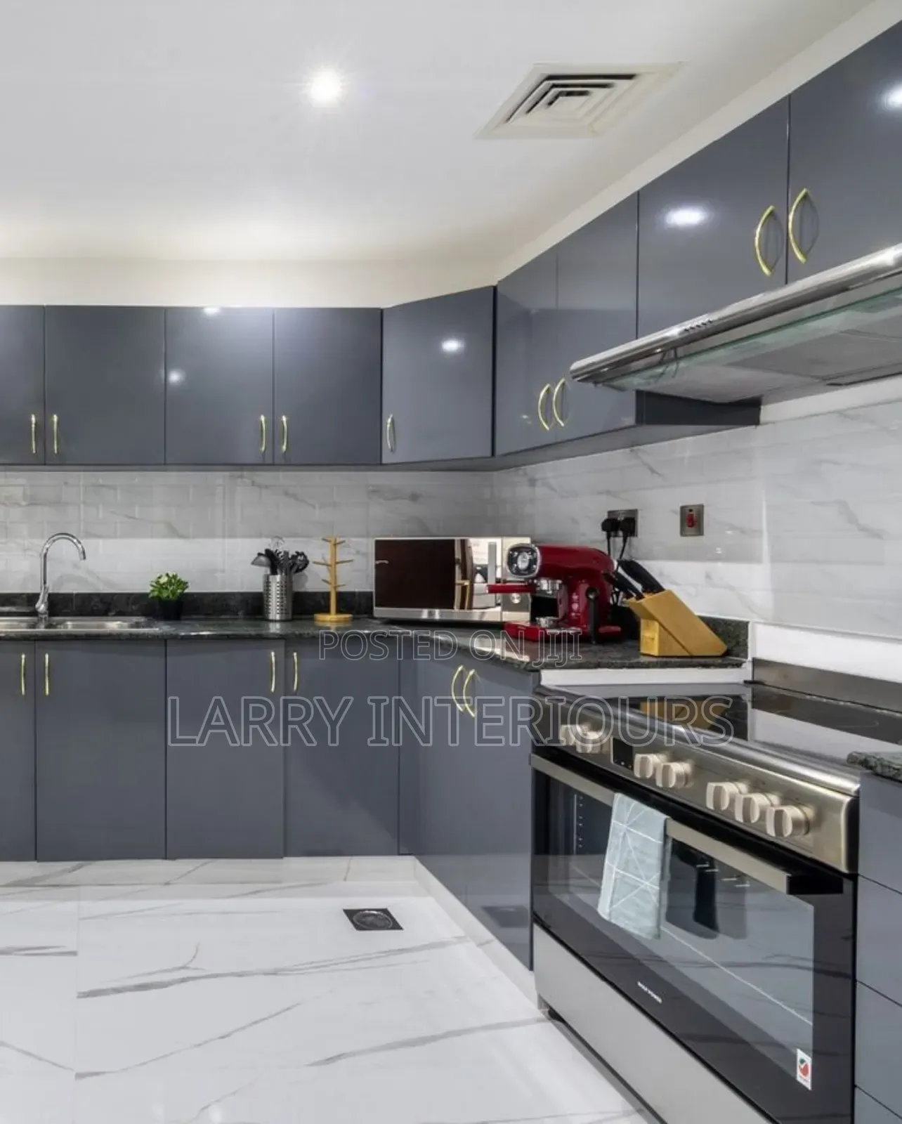 Modern Kitchen Cabinet Installation