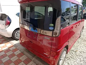 Suzuki Spacia 2019 Red