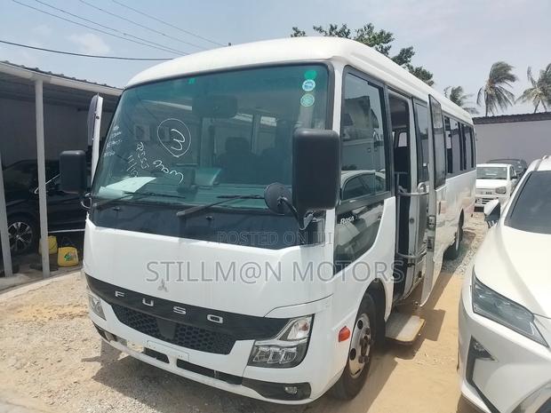Mitsubishi Fuso Rosa 2019 White - thumbnail 2