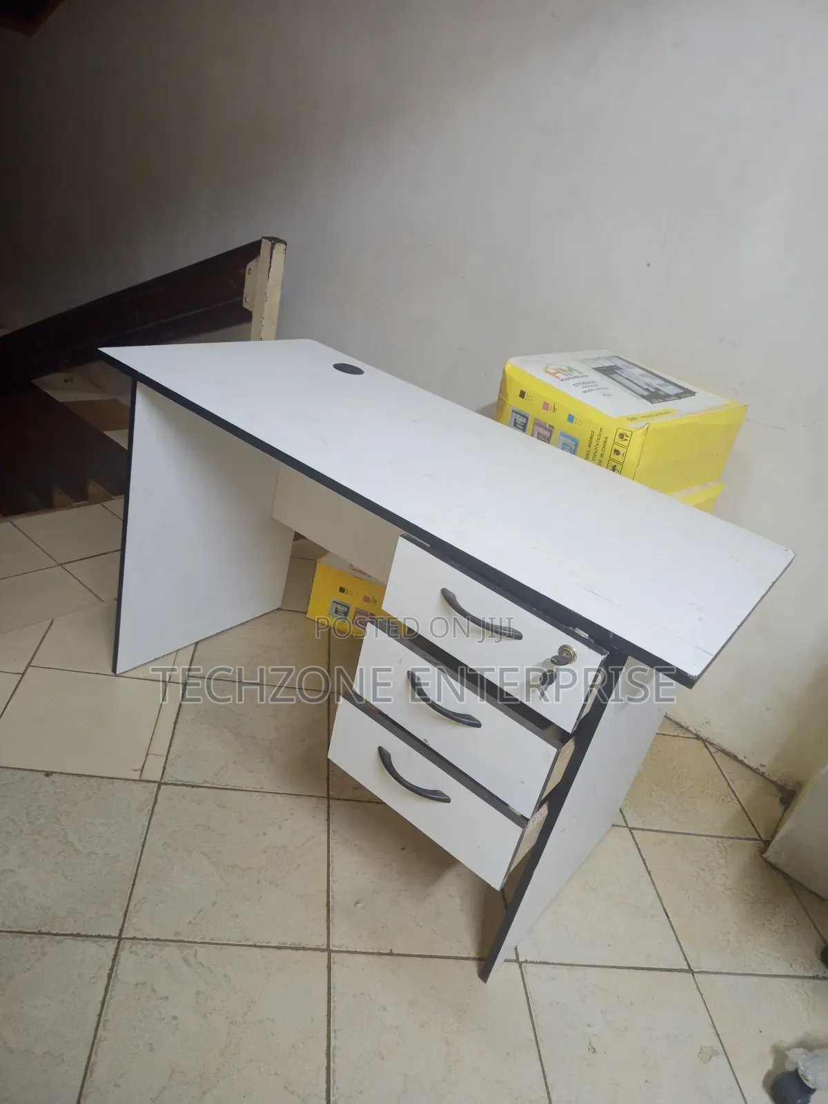 Quality 1.5m Office Desk Available in Different Colors 