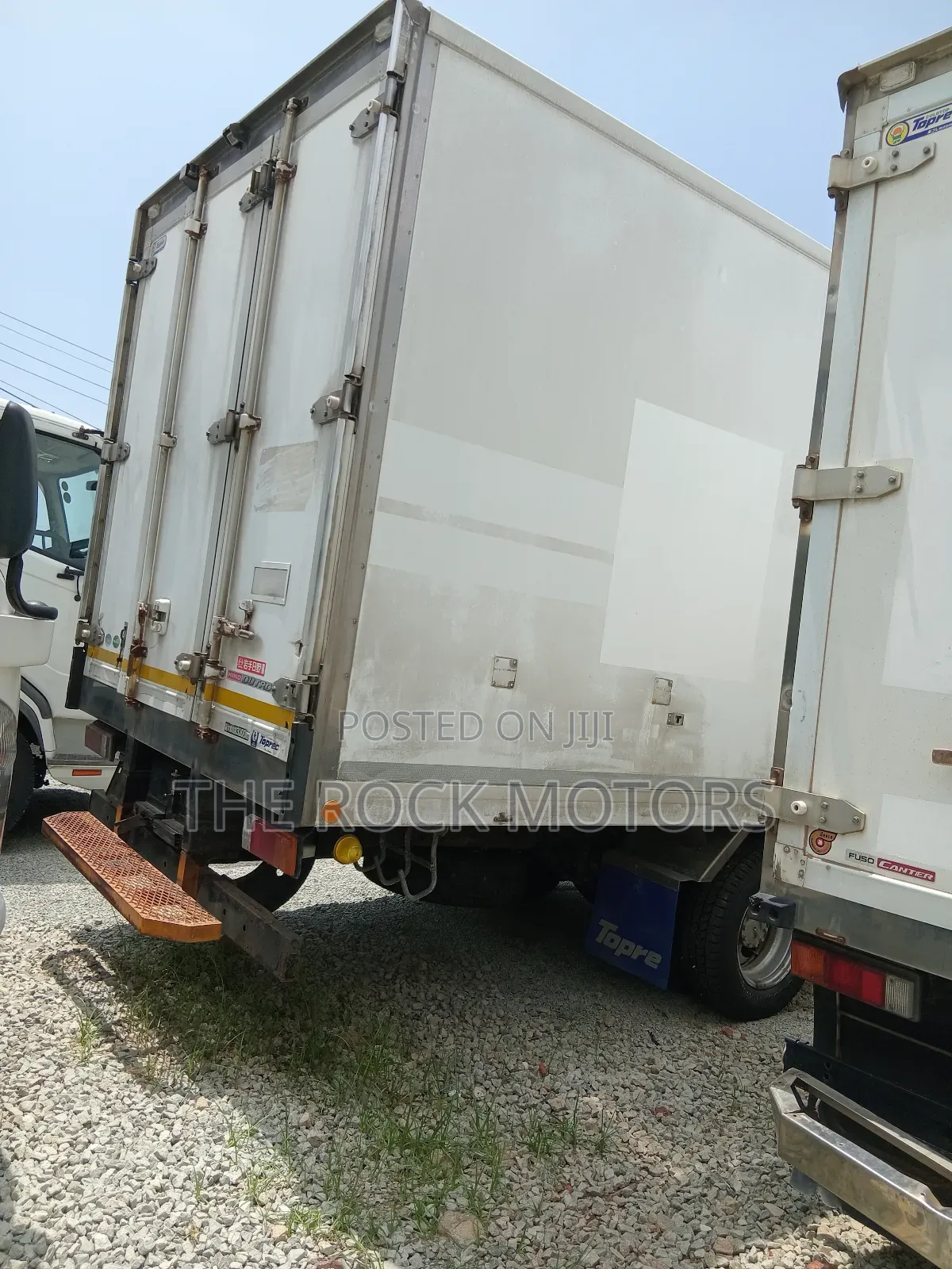Hino Dutro 2022
