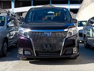 Toyota Esquire 1.8 FWD Hybrid (7 seater) 2018 Purple