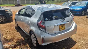 Toyota Aqua 2019 Silver