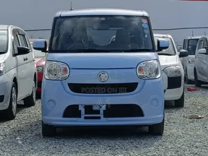 Daihatsu Cast 2018 Blue