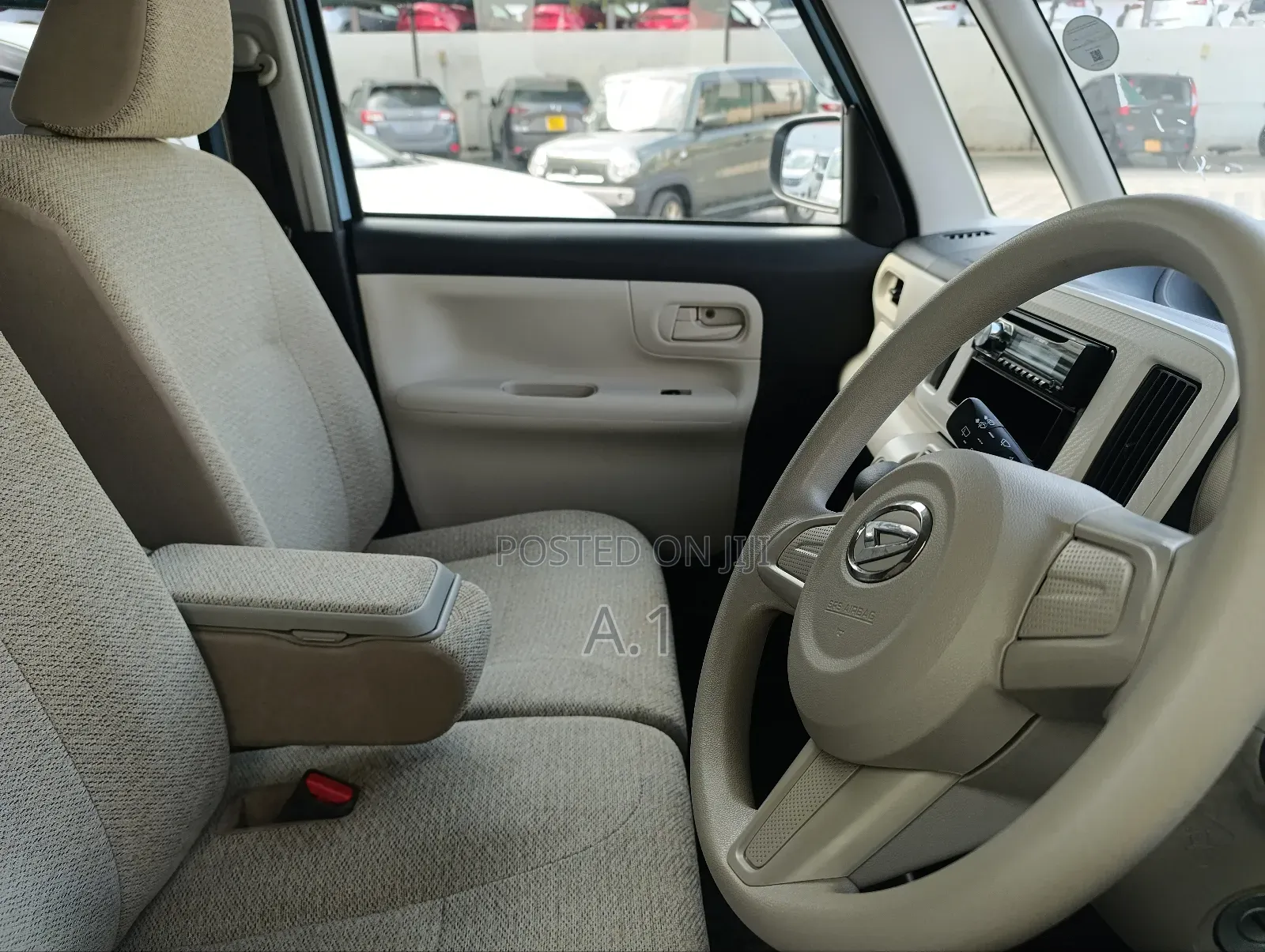 Daihatsu Cast 2018 Blue