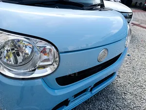 Daihatsu Cast 2018 Blue