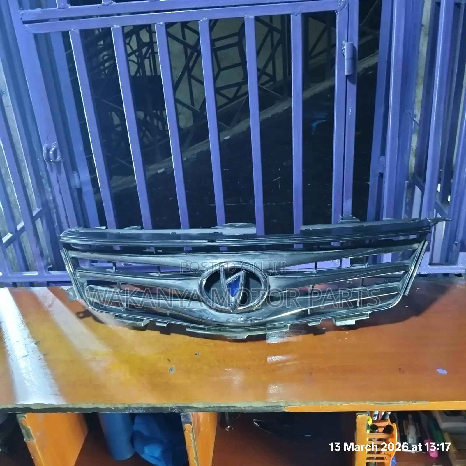 Toyota Blade Front Grille, Model 2008. Clean Ex Japan Motor Parts